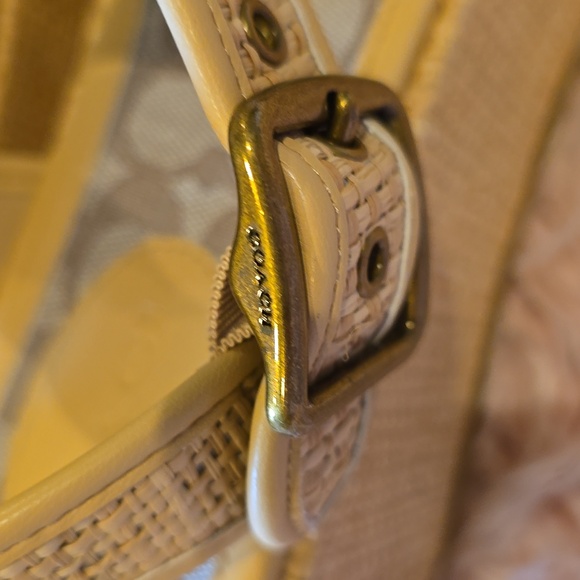 NIB COACH FLATFORMS! - Picture 6 of 9